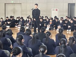 令和７年度新任式,1学期始業式,対面式