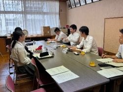 ８月４日に開催される「高校生県議会」に,武生東高校の２年生が参加します。