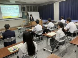 経済学部志望者のための講演会