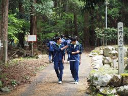 【２年生】日野山に登りました！②