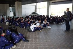 【３年生】武生中央公園へ遠足に行きました①