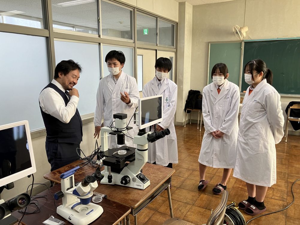 武生東高等学校 Hino・Quest(【2023年度1年生】福井工業大学から教授を招いて,生物系および化学系の実験を行いました。)